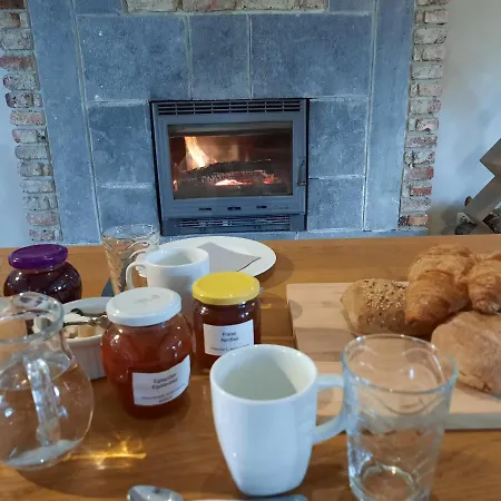 Aux Saveurs D'enneille Bed & Breakfast Durbuy