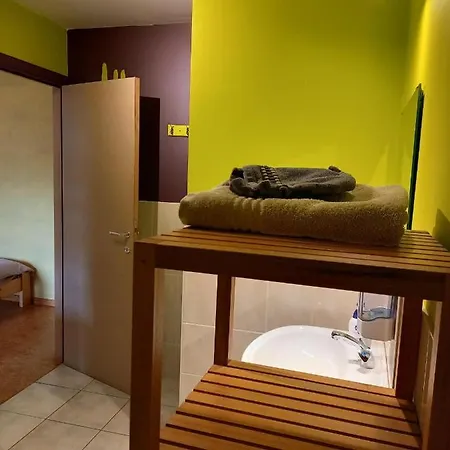Aux Saveurs D'enneille Bed & Breakfast 3*