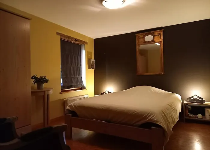 Aux Saveurs D'enneille Couette-café