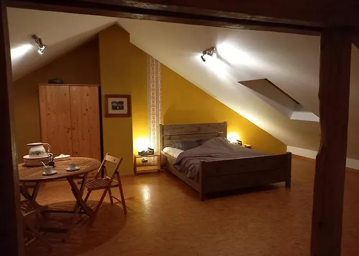 Couette-café Aux Saveurs D'enneille